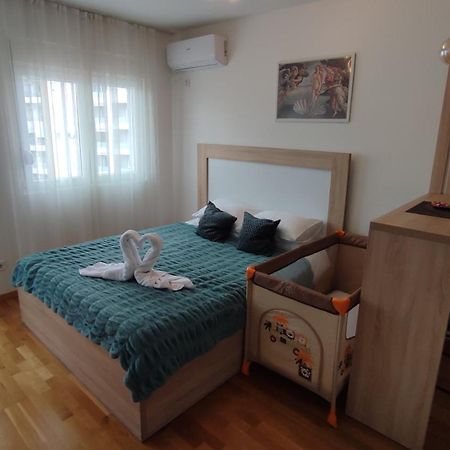 Apartmani Stari Aerodrom Podgorica Eksteriør billede